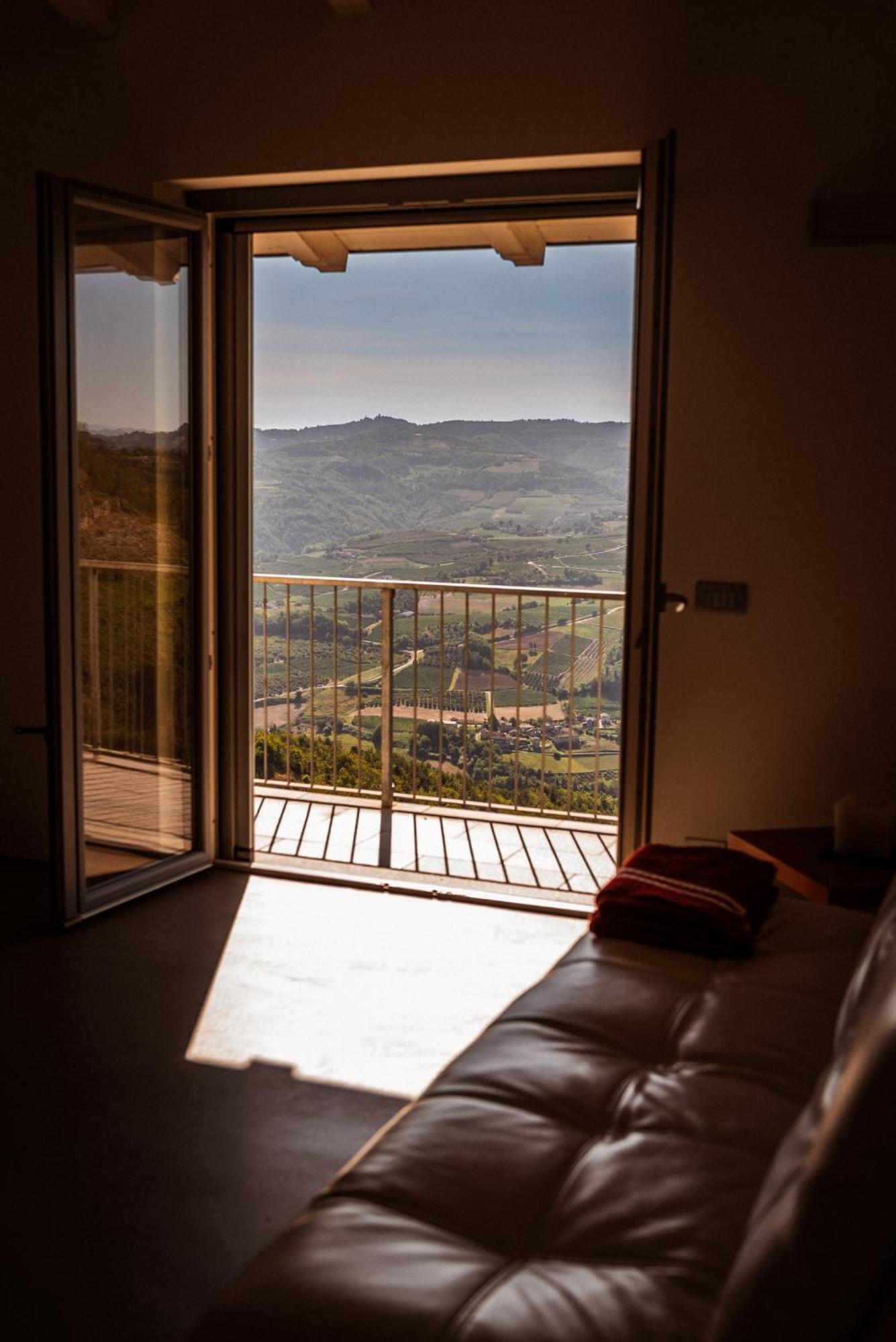 Borgo San Rocco Piemonte Apartment Castino ภายนอก รูปภาพ